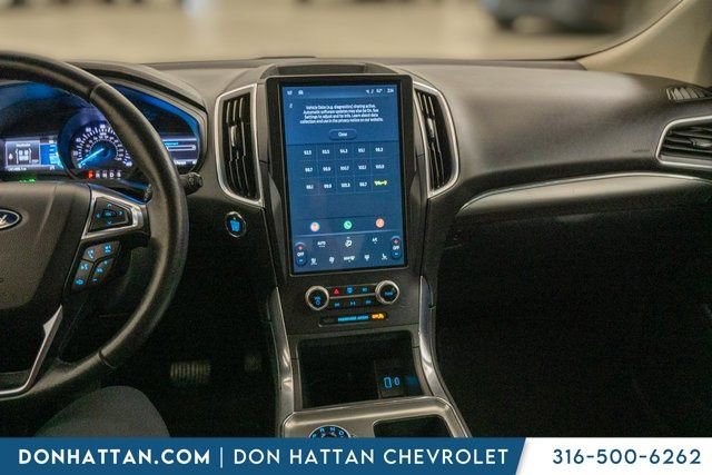 Used 2022 Ford Edge Titanium image 8
