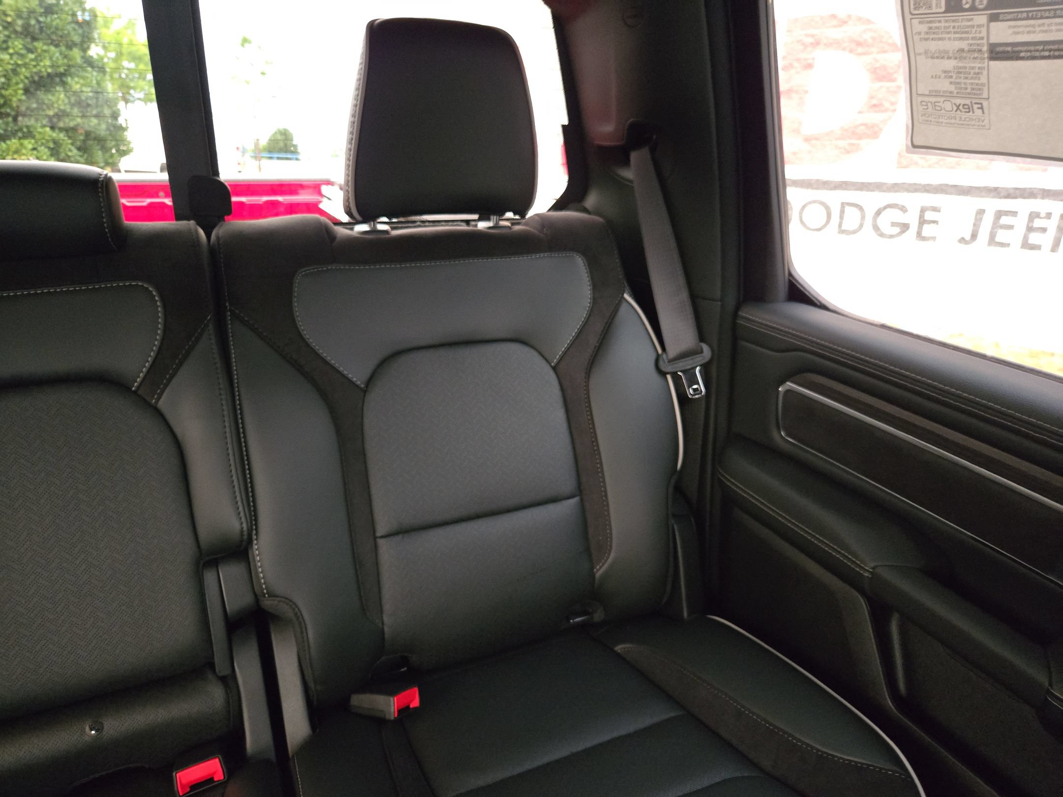 New 2027 RAM 1500 Laramie AWD/4WD image 14