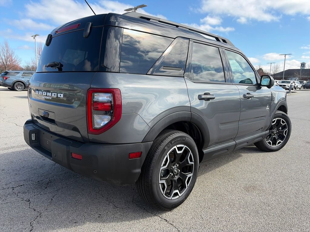 Used 2025 Ford Bronco Sport Outer Banks w/ Outer Banks Tech Package+ AWD/4WD image 7