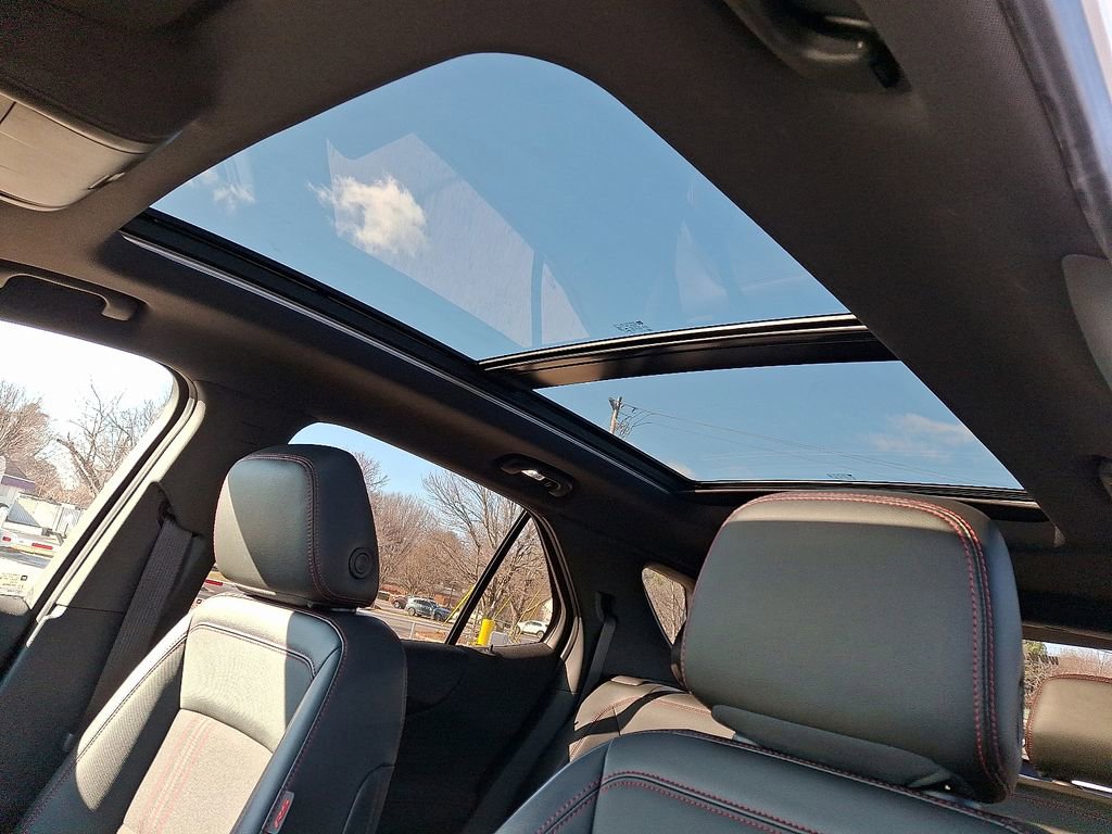 Used 2022 Chevrolet Equinox RS image 14