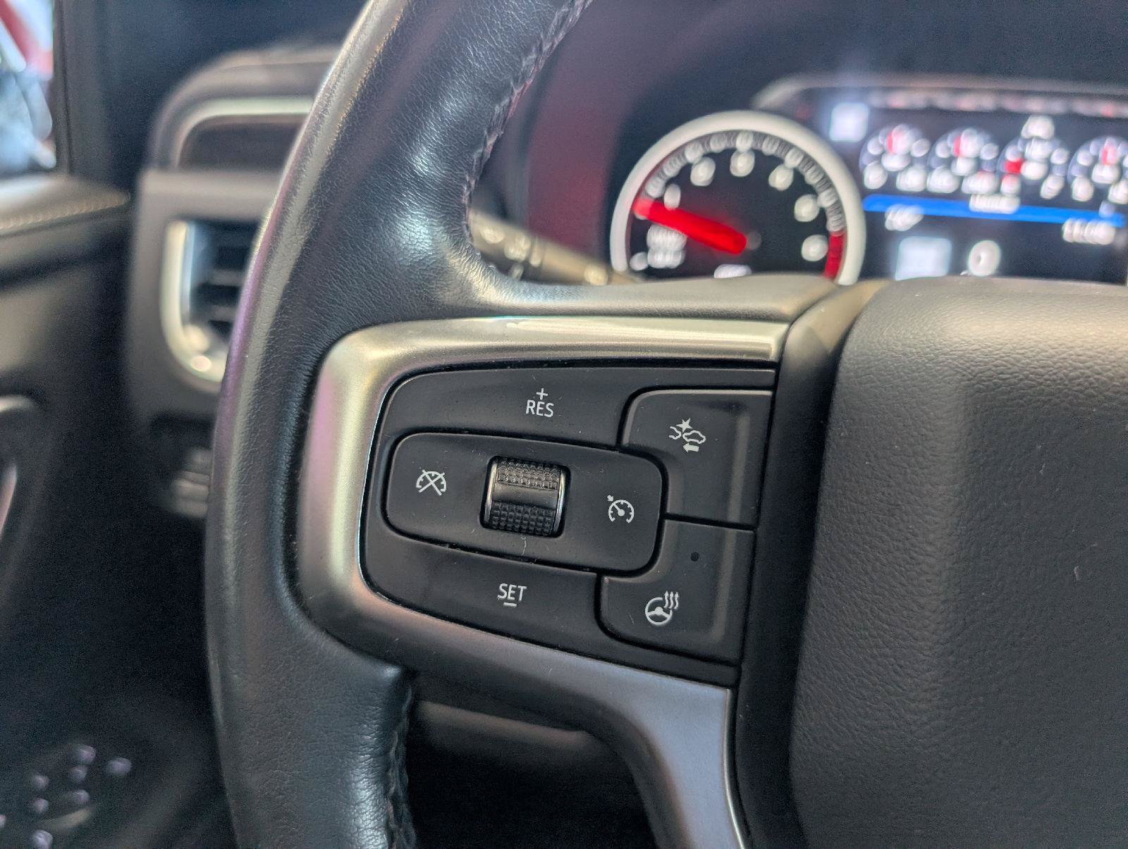 Used 2021 Chevrolet Suburban Premier AWD/4WD image 21