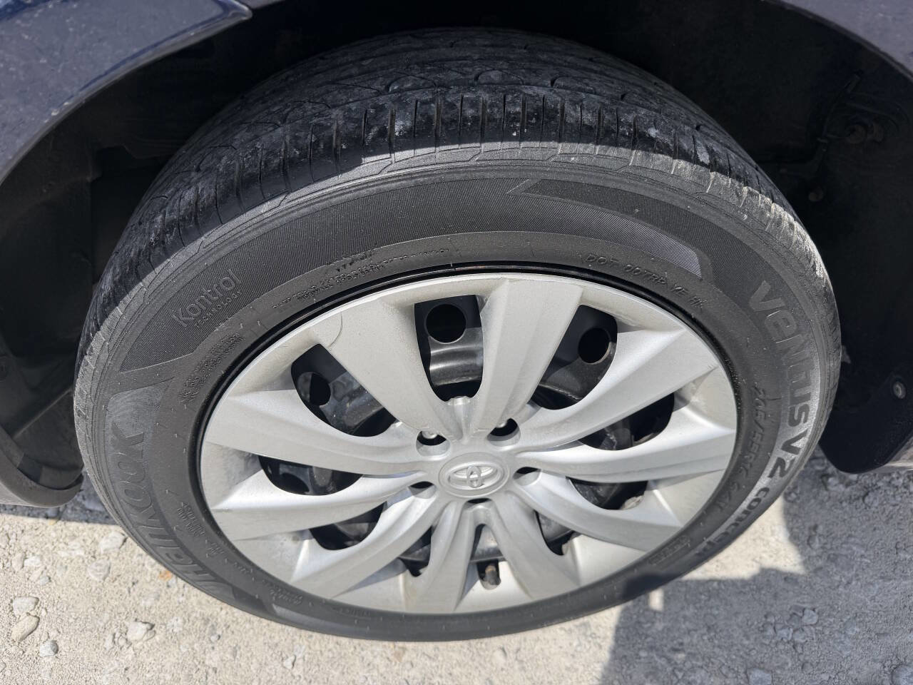 Used 2013 Toyota Corolla LE FWD image 11
