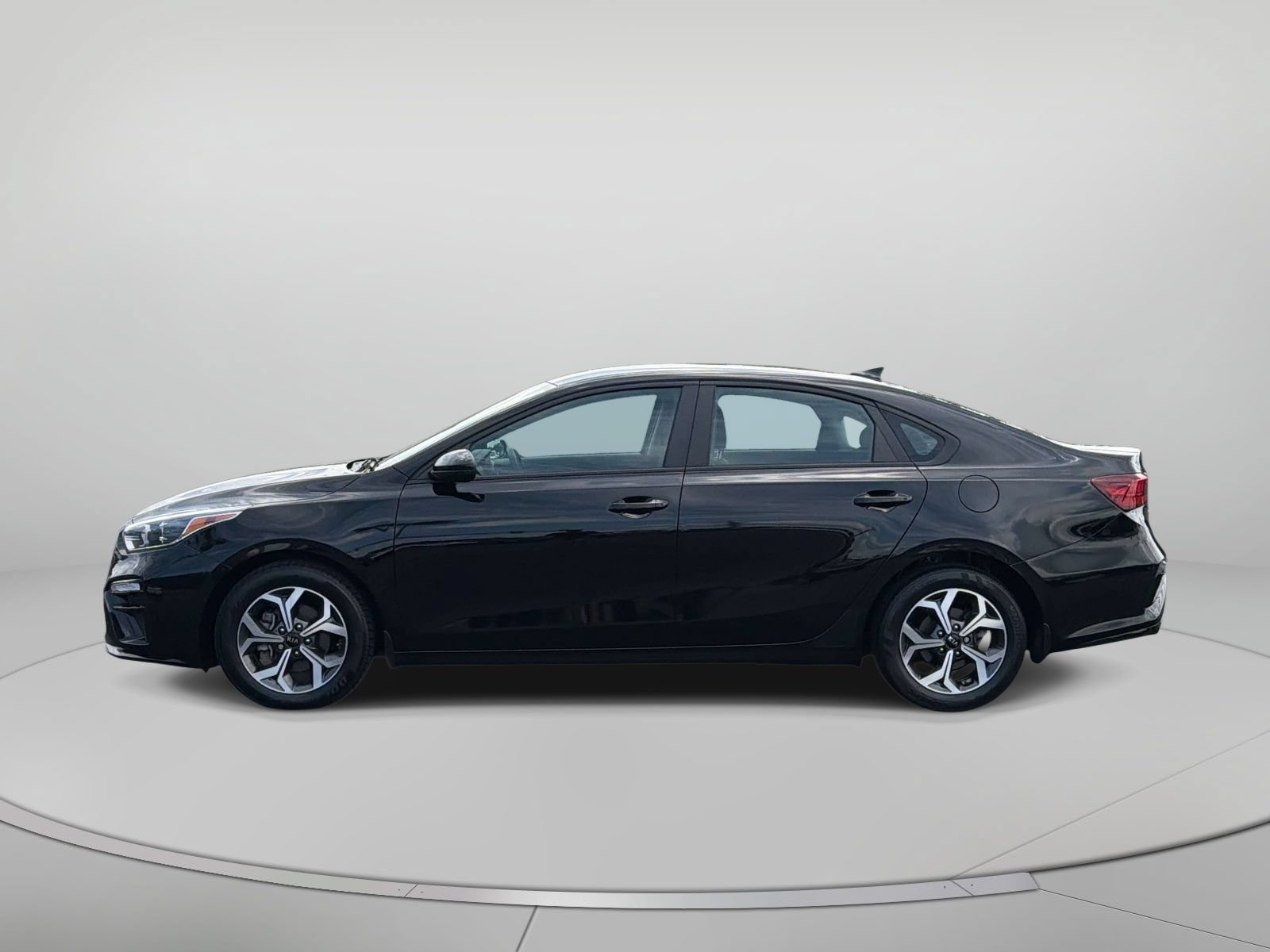 Used 2021 Kia Forte LXS FWD image 6