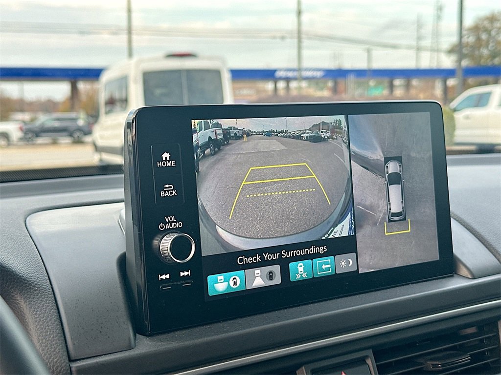 Used 2025 Honda Pilot Elite image 23