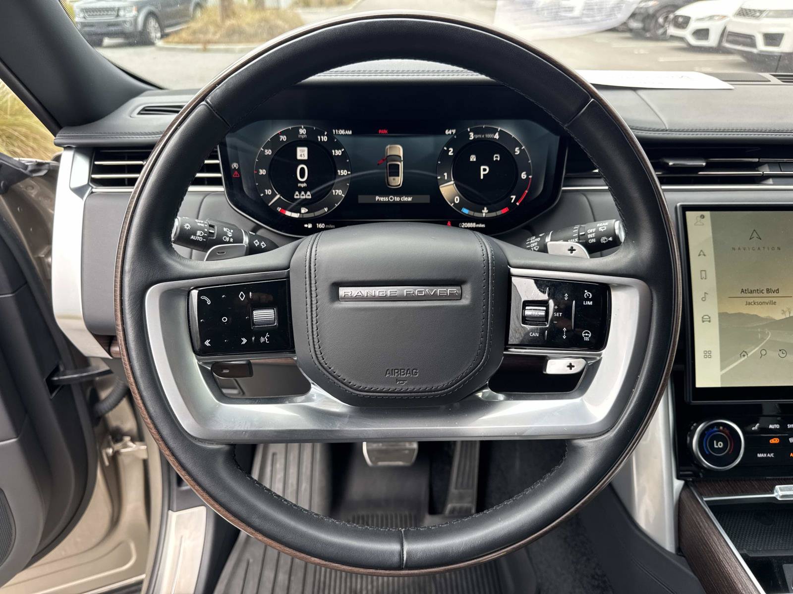 Certified 2023 Land Rover Range Rover Autobiography AWD/4WD image 30
