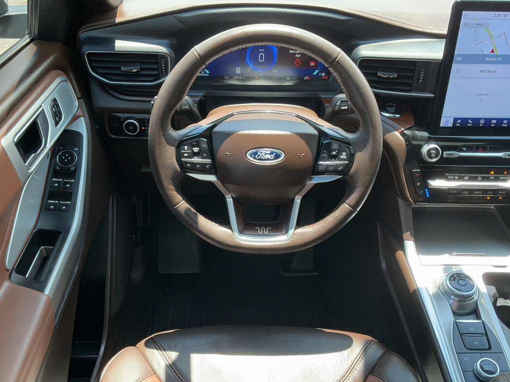 Used 2024 Ford Explorer King Ranch w/ Technology Package AWD/4WD image 30