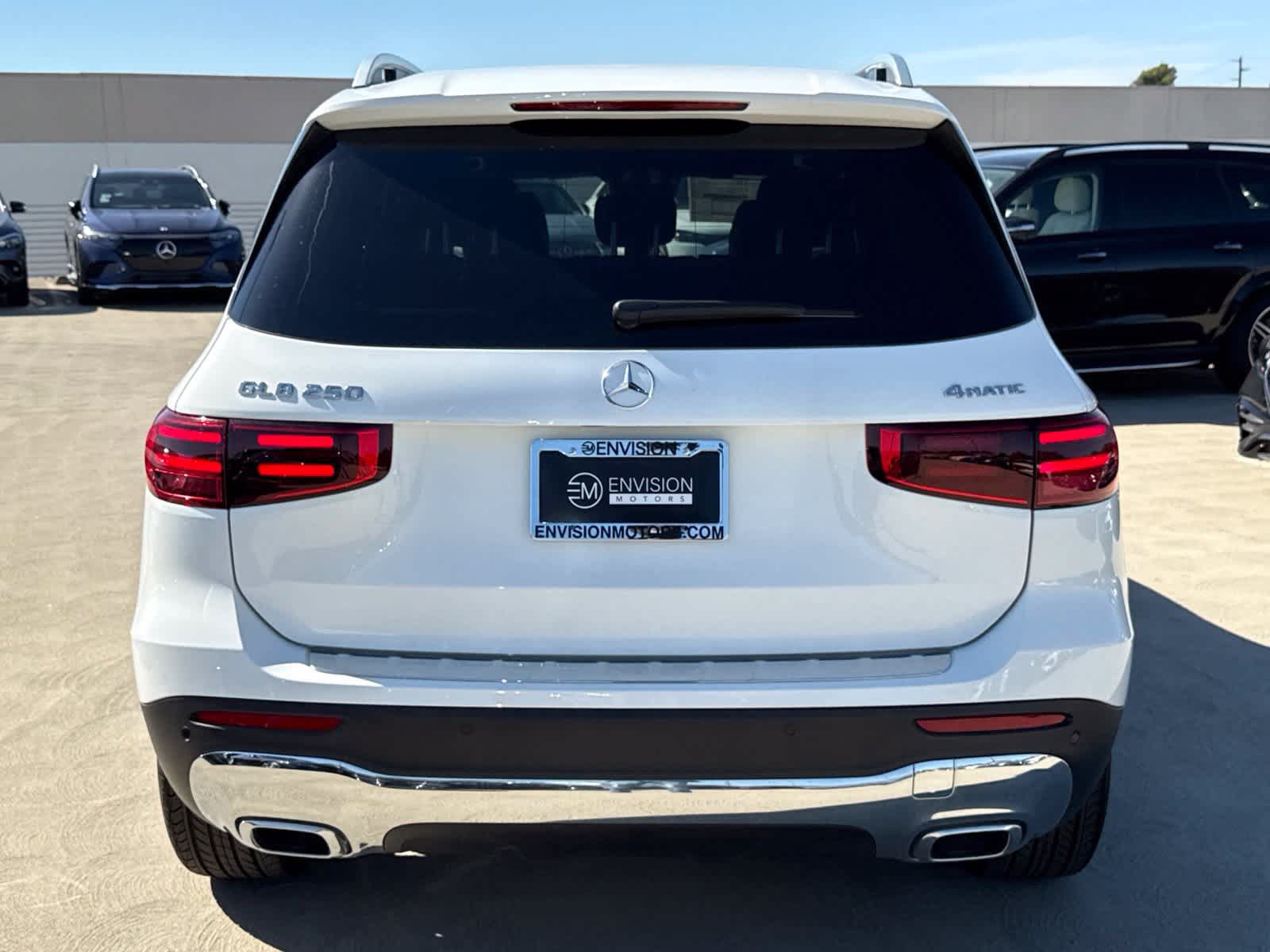 New 2026 Mercedes-Benz GLB 250 4MATIC image 9