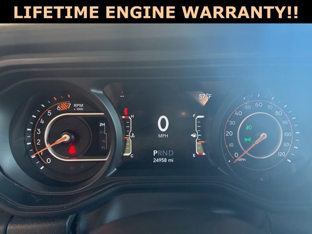 Used 2025 Jeep Wrangler Unlimited Rubicon AWD/4WD image 16
