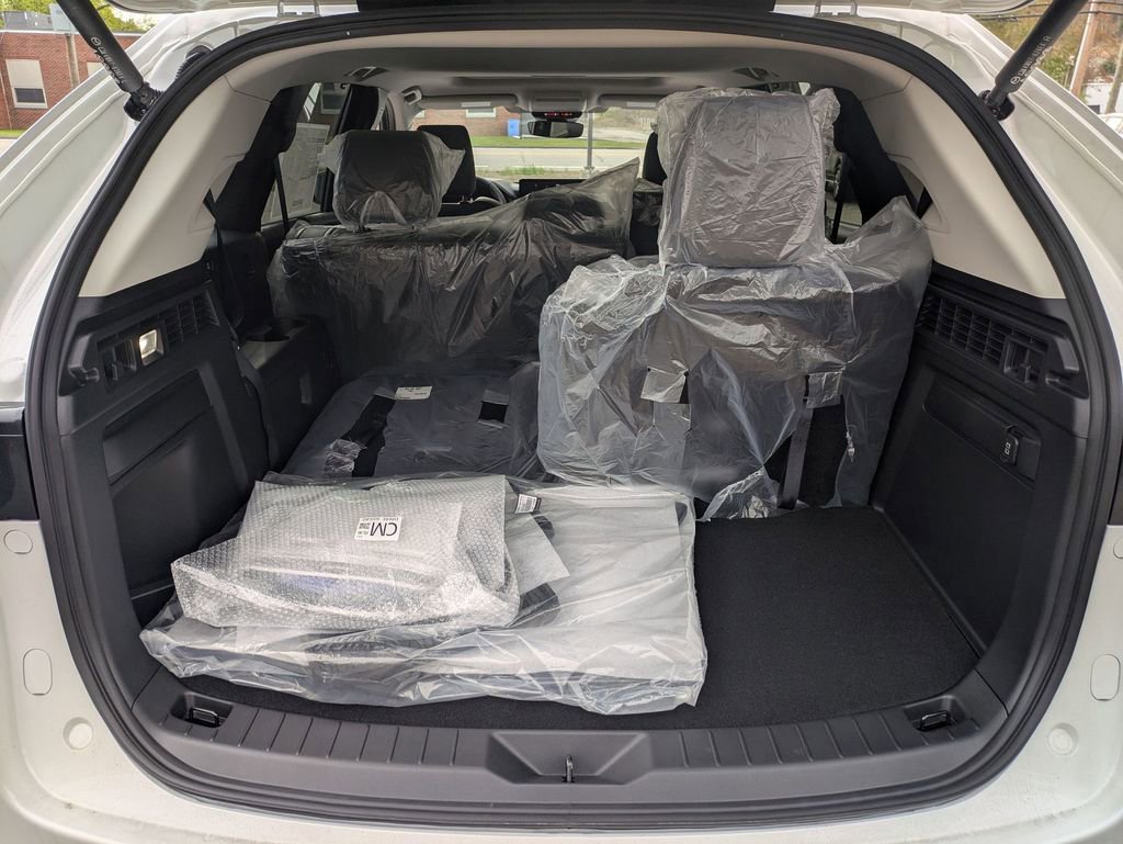 New 2026 MAZDA CX-90 Plug-In Hybrid w/ Preferred AWD/4WD image 27