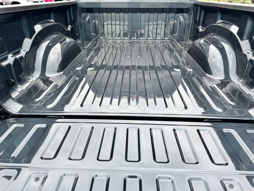 New 2026 RAM 1500 Big Horn w/ Night Edition AWD/4WD image 9