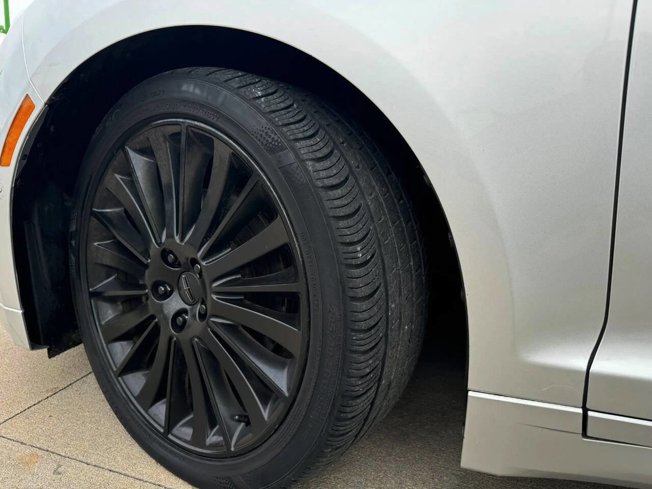 Used 2013 Lincoln MKZ AWD image 20