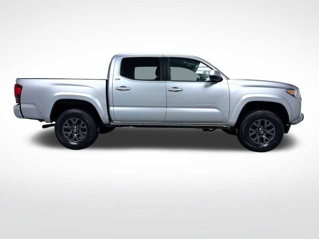 Used 2023 Toyota Tacoma SR5 AWD/4WD image 2