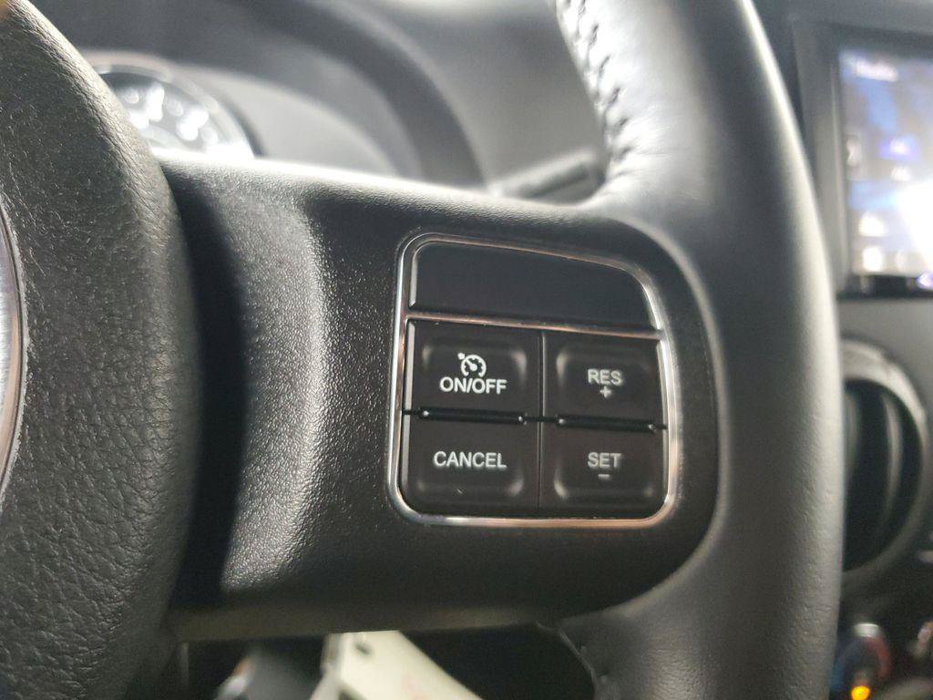 Used 2015 Jeep Wrangler Sport AWD/4WD image 21