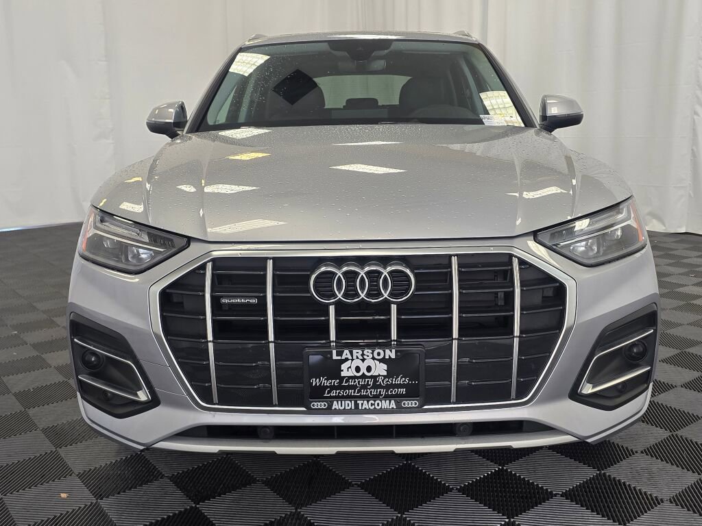 Used 2023 Audi Q5 2.0T Premium w/ Convenience Package image 9