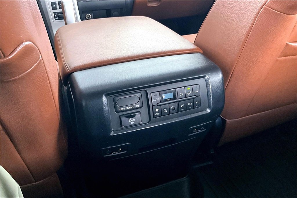 Used 2008 Toyota Sequoia Platinum image 10