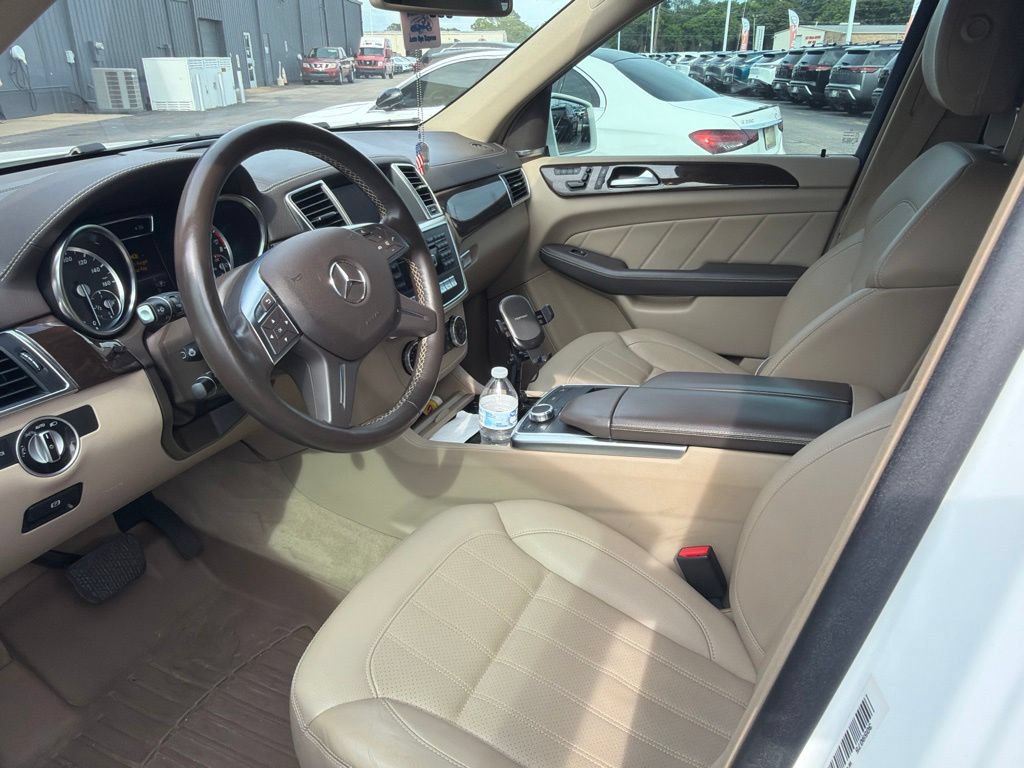 Used 2015 Mercedes-Benz GL 450 4MATIC image 9