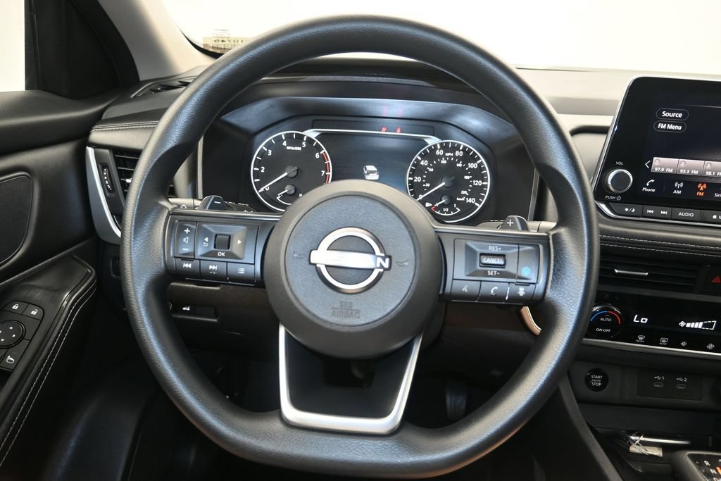 Used 2024 Nissan Rogue SV AWD/4WD image 13
