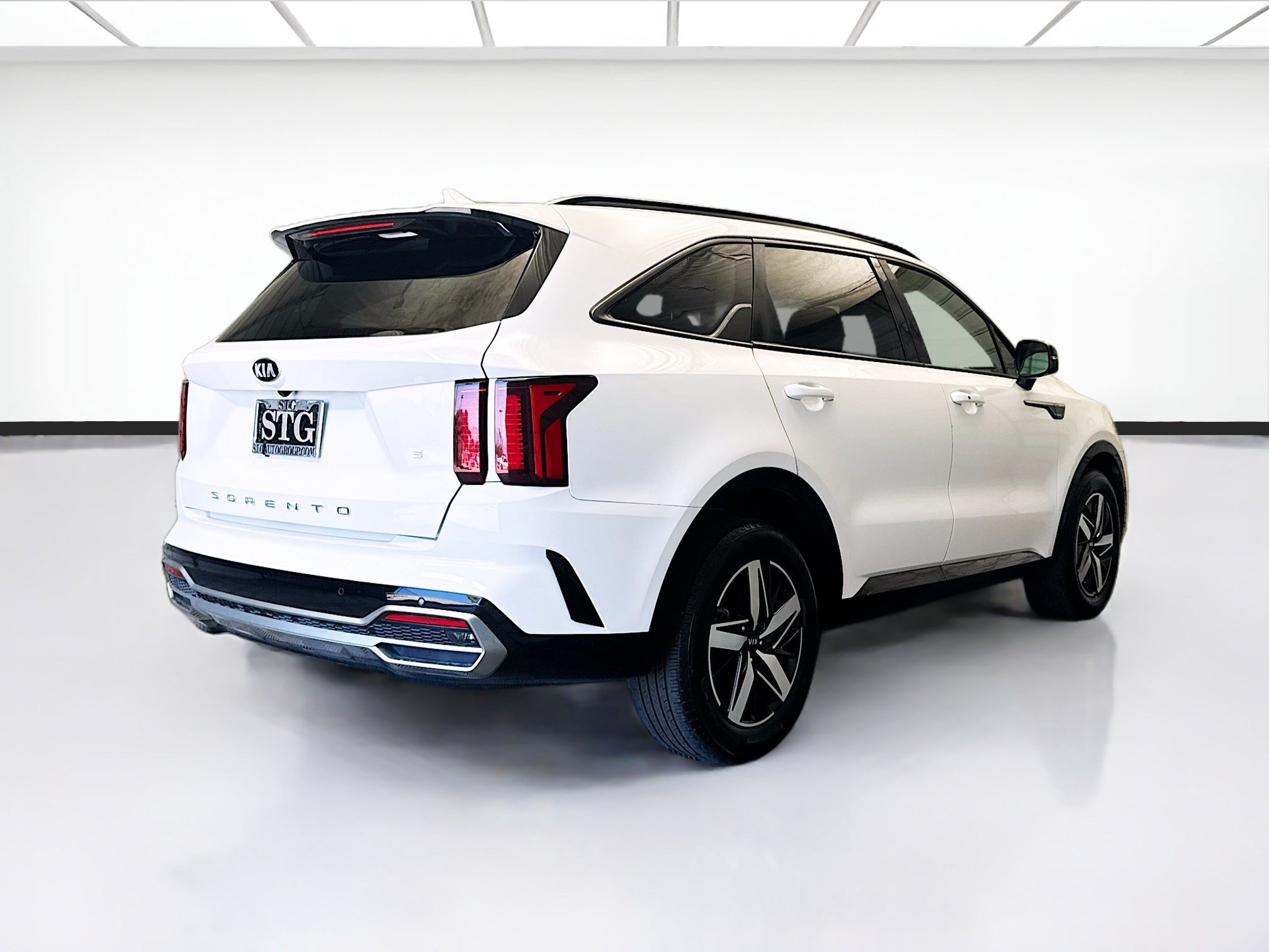 Used 2021 Kia Sorento S FWD image 4