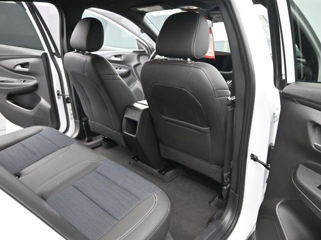 Used 2025 Buick Envista Preferred image 20