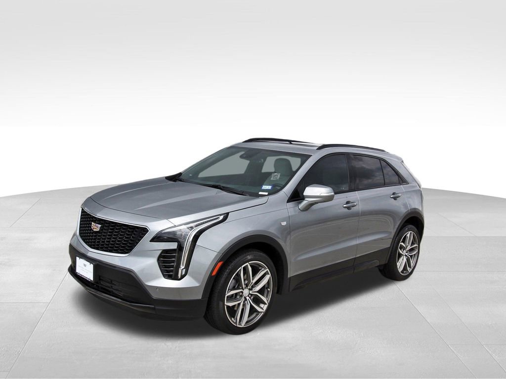 Used 2023 Cadillac XT4 Sport image 2