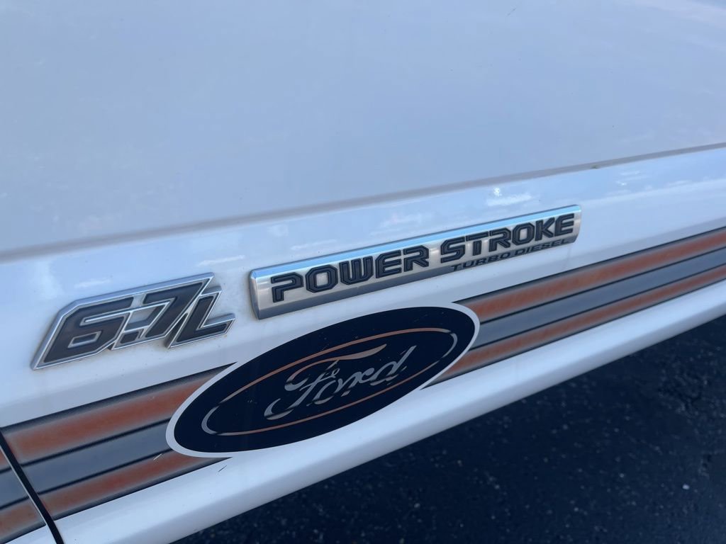 Used 2017 Ford F350 Platinum w/ Platinum Ultimate Package image 14