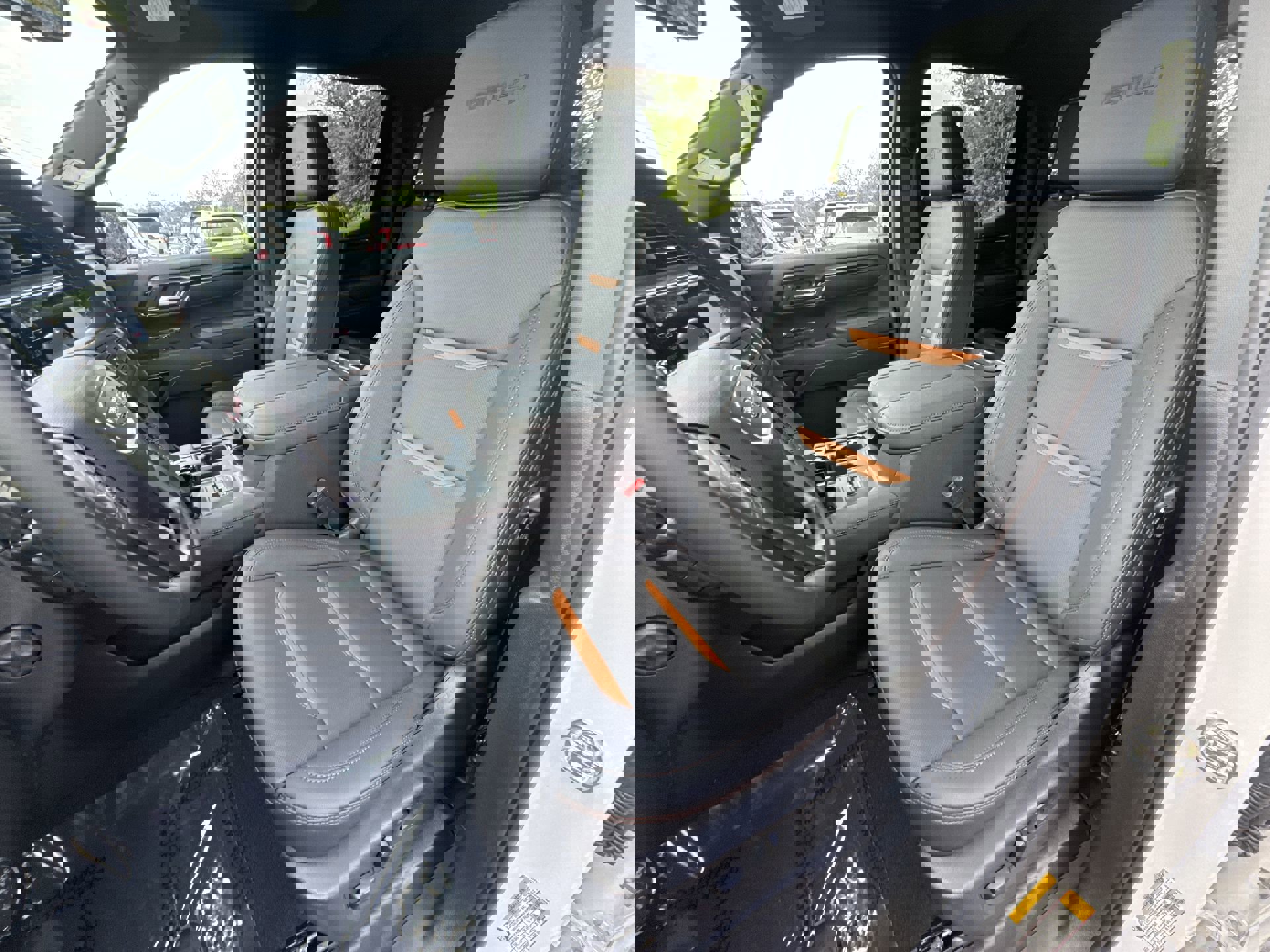 New 2026 GMC Sierra 1500 AT4 w/ AT4 Premium Package AWD/4WD image 13