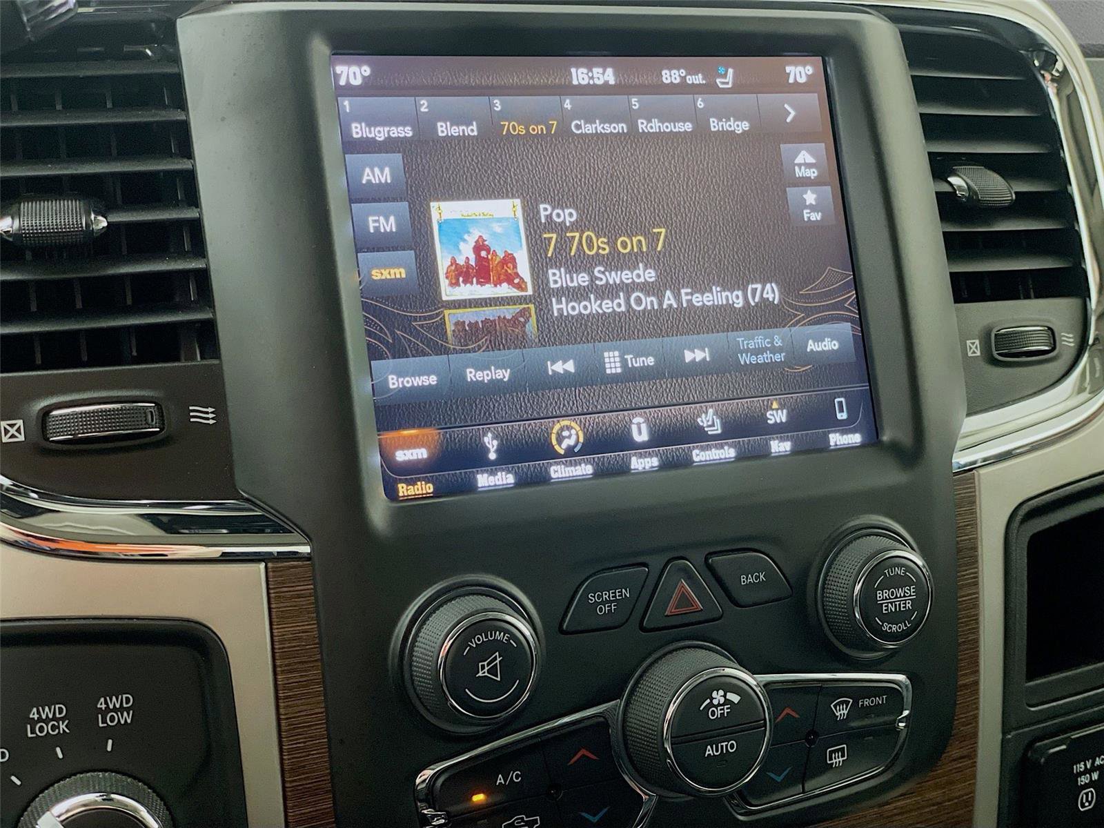 Used 2018 RAM 2500 Laramie w/ Convenience Group image 19