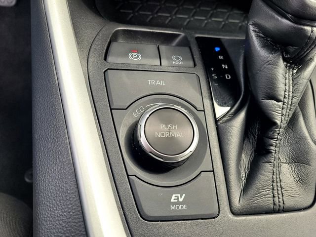 Certified 2024 Toyota RAV4 XLE AWD/4WD image 23