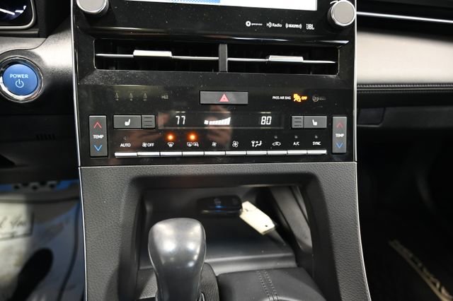 Used 2020 Toyota Avalon XSE w/ All Weather Liner Package image 17