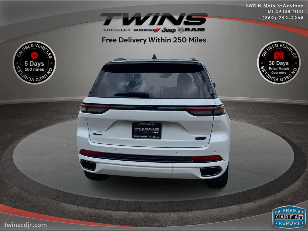 New 2025 Jeep Grand Cherokee Summit image 5