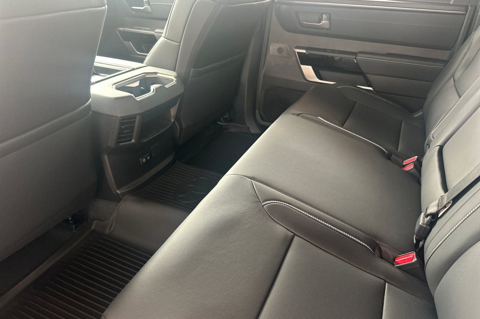 New 2026 Toyota Tundra Limited AWD/4WD image 14