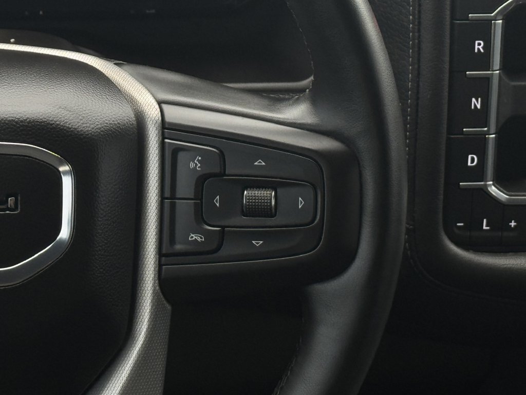 Used 2023 GMC Yukon Denali AWD/4WD image 15