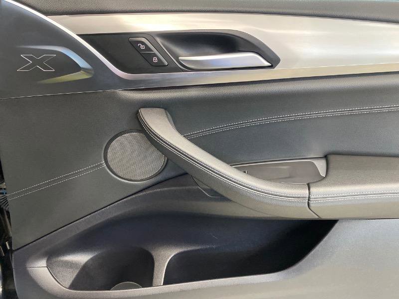 Used 2019 BMW X4 xDrive30i w/ Executive Package image 25
