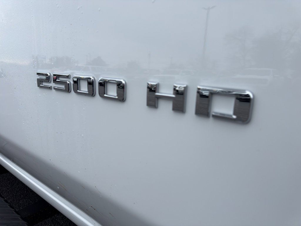 Used 2025 Chevrolet Silverado 2500 Custom w/ Custom Value Package image 12