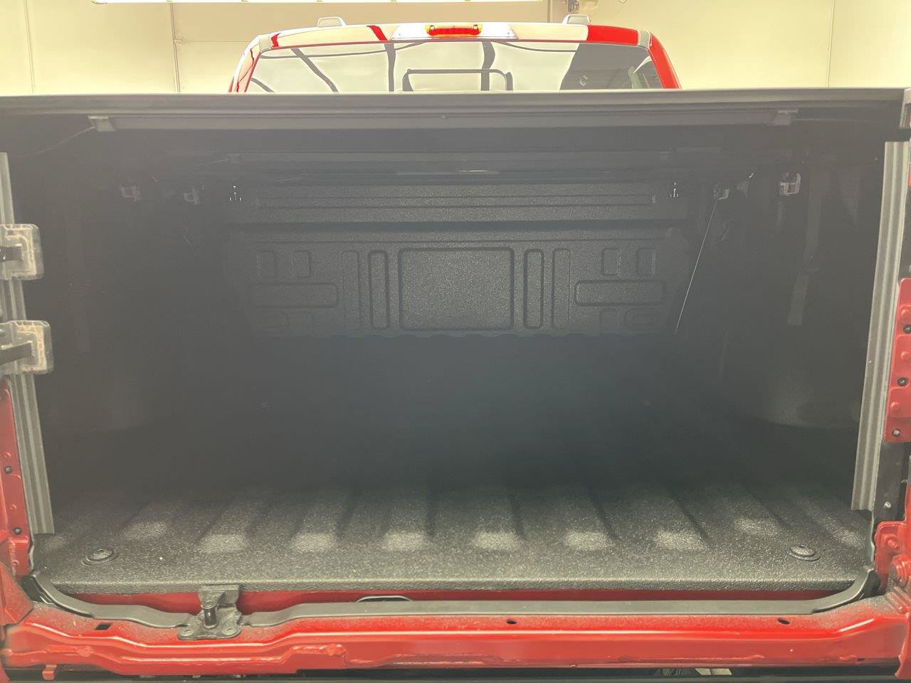 Certified 2025 Ford F150 Lariat w/ Equipment Group 502A High AWD/4WD image 32