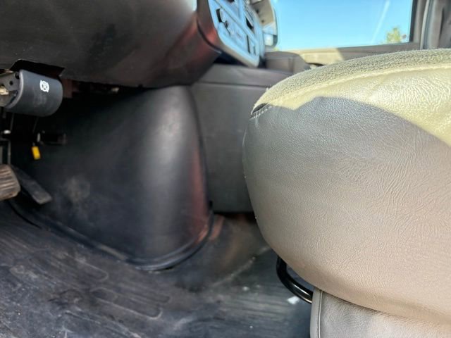 Used 2024 Chevrolet Express 2500 w/ Driver Convenience Package image 31