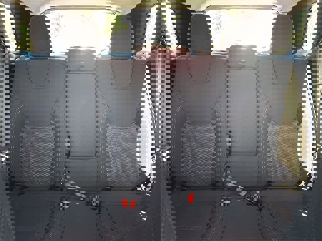 Used 2020 Jeep Cherokee Latitude image 13