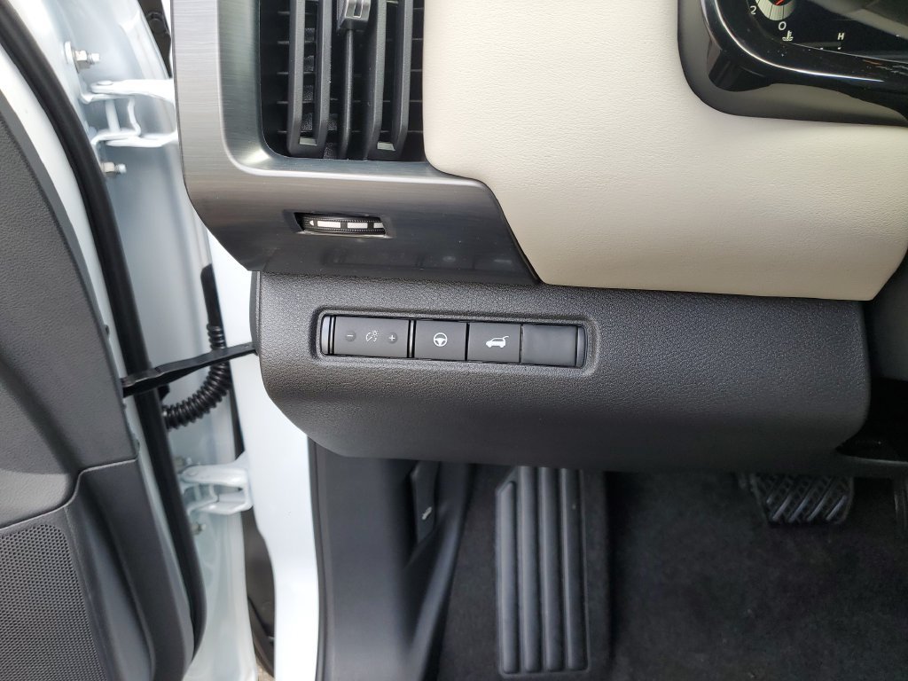 New 2026 Nissan Pathfinder SL FWD image 24