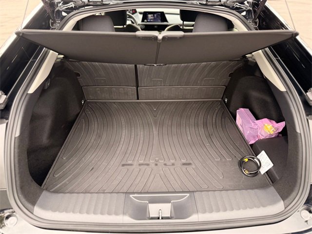 Used 2024 Toyota Prius Prime SE image 6