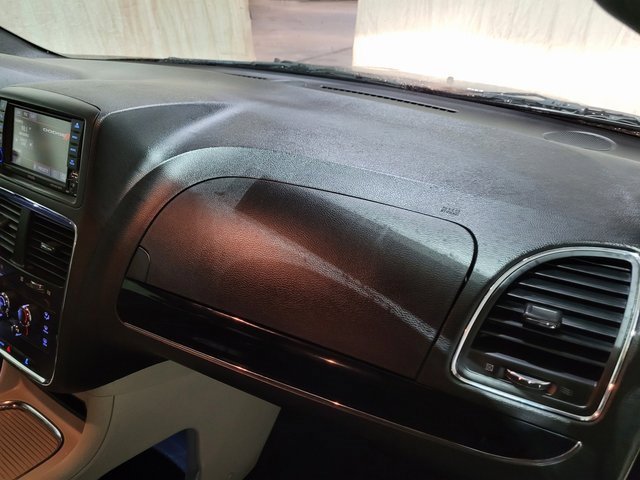 Used 2018 Dodge Grand Caravan SXT image 54