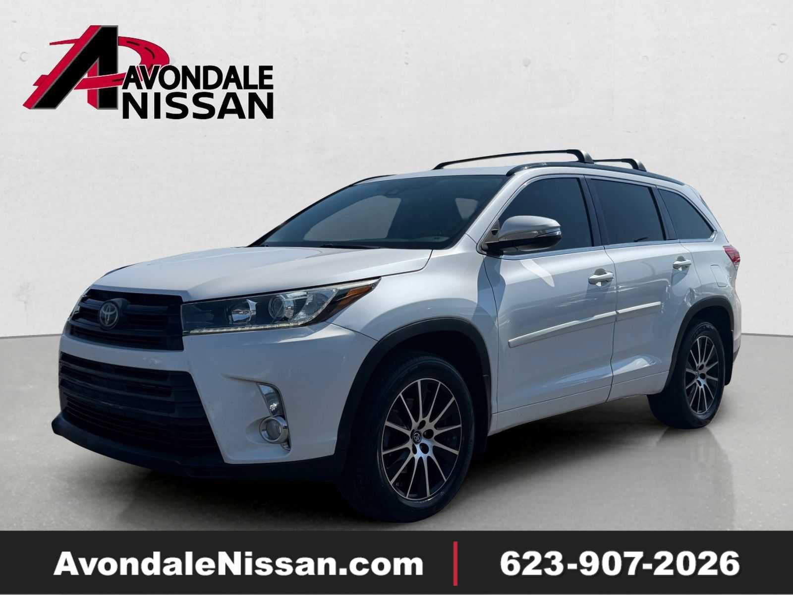 Used 2018 Toyota Highlander SE w/ Carpet Mat Package (TMS) AWD/4WD image 1
