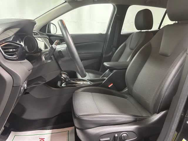 Used 2022 Buick Encore GX Preferred w/ Cold Weather Comfort Package AWD/4WD image 8