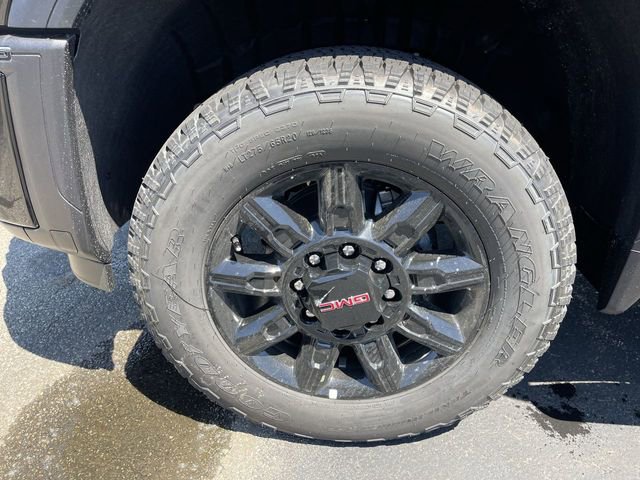 New 2026 GMC Sierra 2500 AT4 w/ AT4 Premium Plus Package AWD/4WD image 10