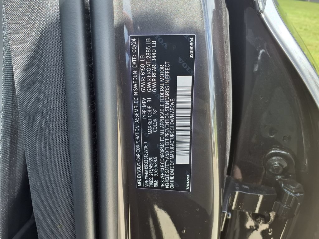 Certified 2025 Volvo XC90 B5 Core w/ Protection Package Premier AWD/4WD image 39