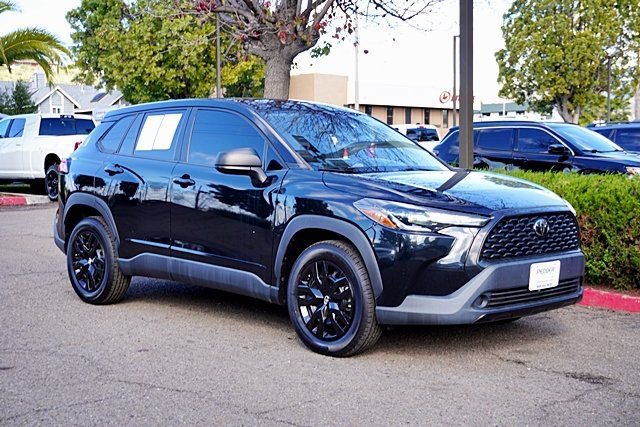 Used 2022 Toyota Corolla Cross L image 6