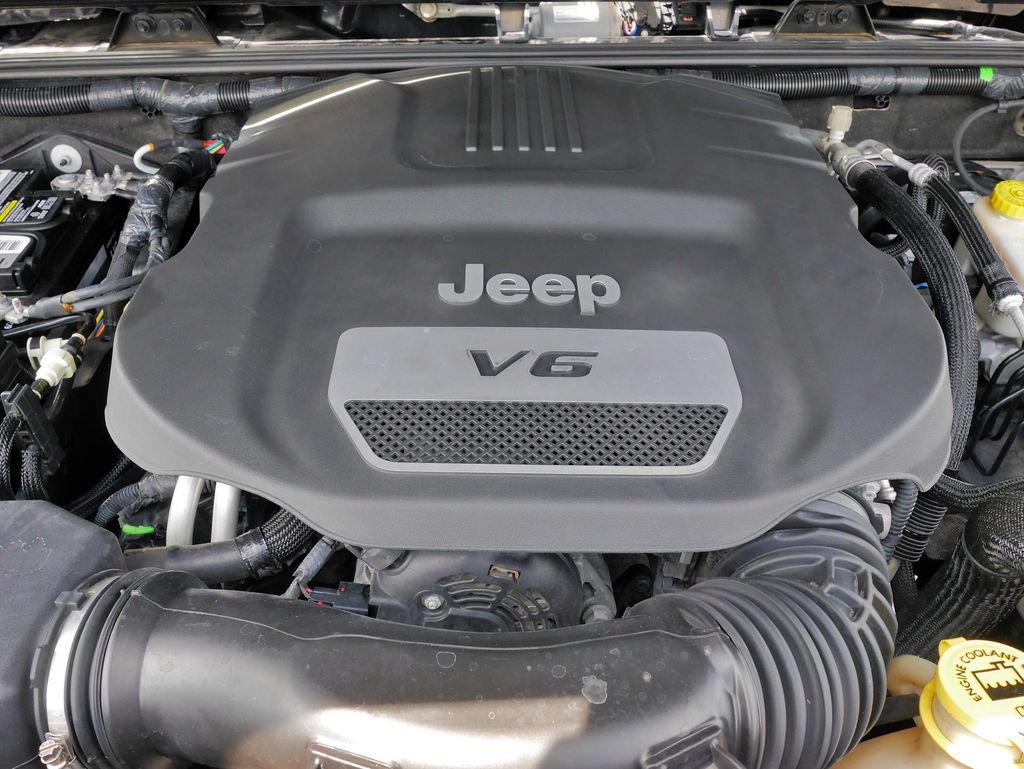 Used 2016 Jeep Wrangler Unlimited Sport AWD/4WD image 29