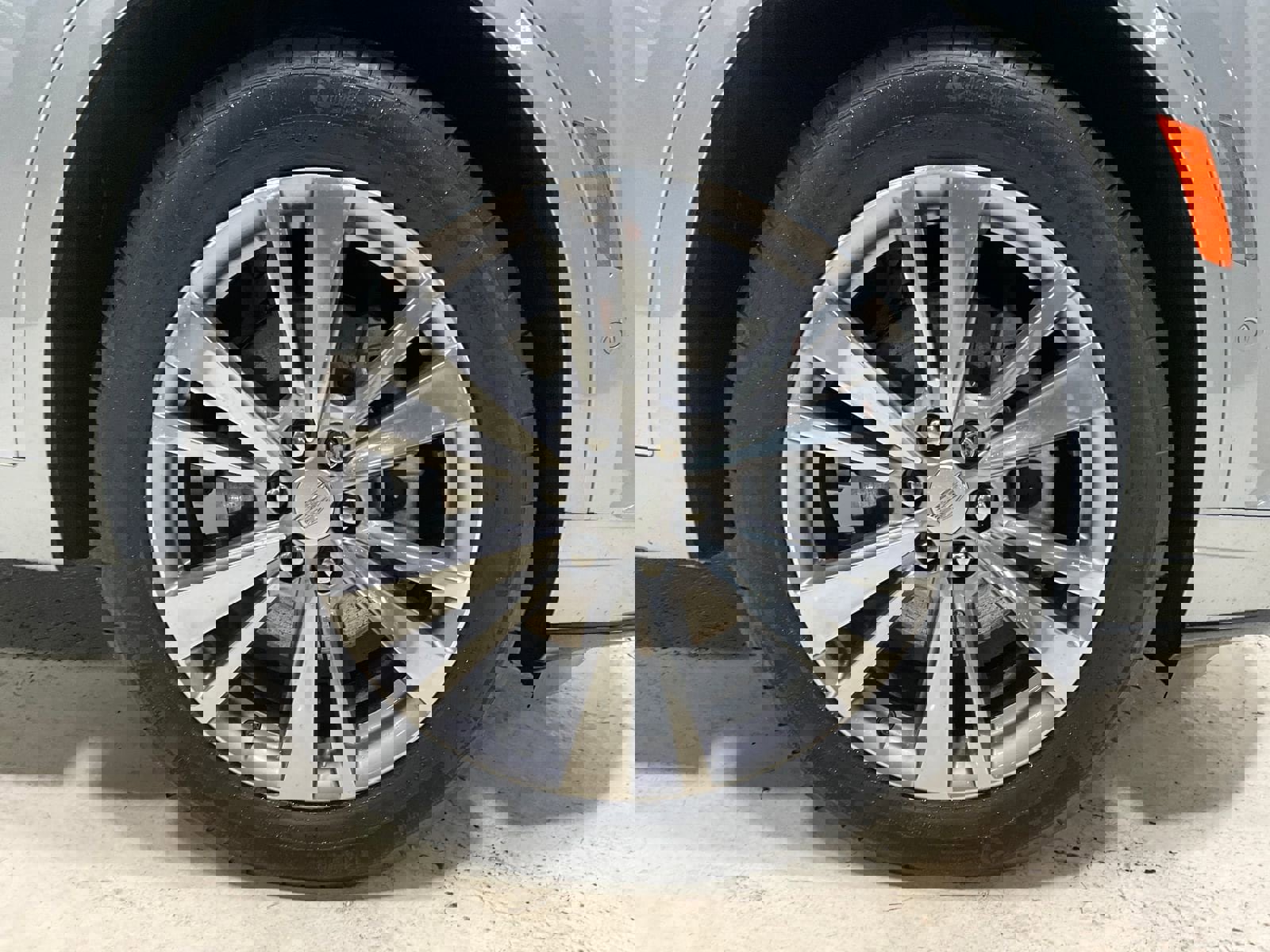 Used 2025 Cadillac XT6 Premium Luxury w/ Platinum Package AWD/4WD image 9