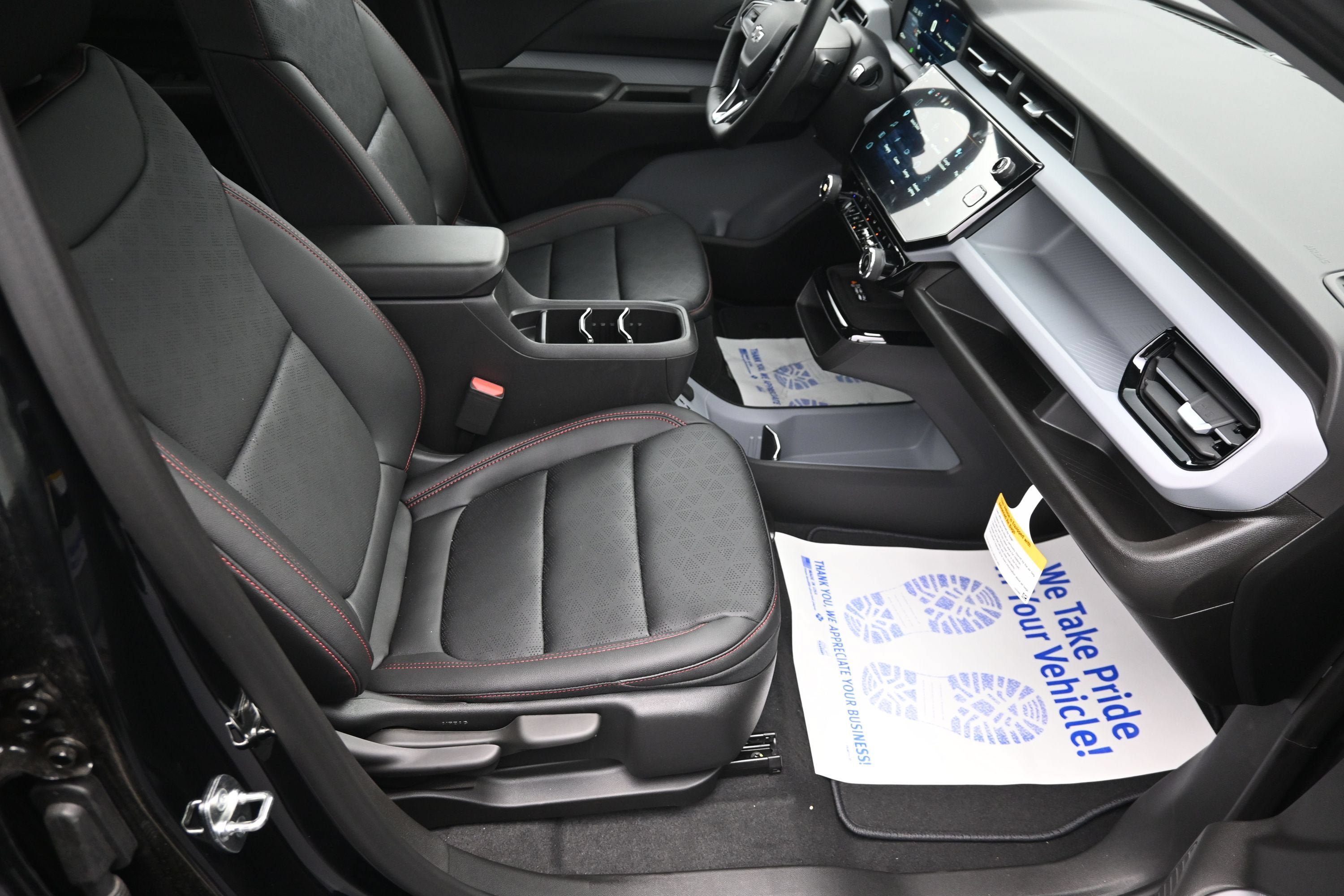 New 2027 Chevrolet Bolt RS w/ Technology Package FWD image 30