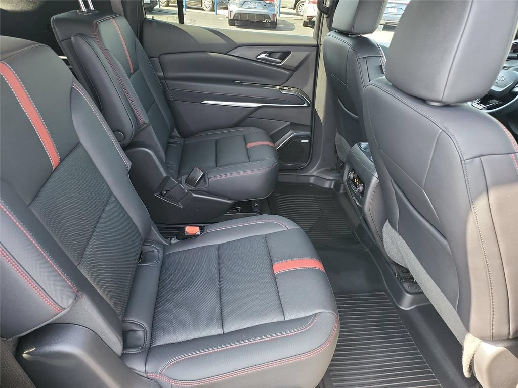 Certified 2024 Chevrolet Traverse RS w/ LPO, Floor Liner Package FWD image 20