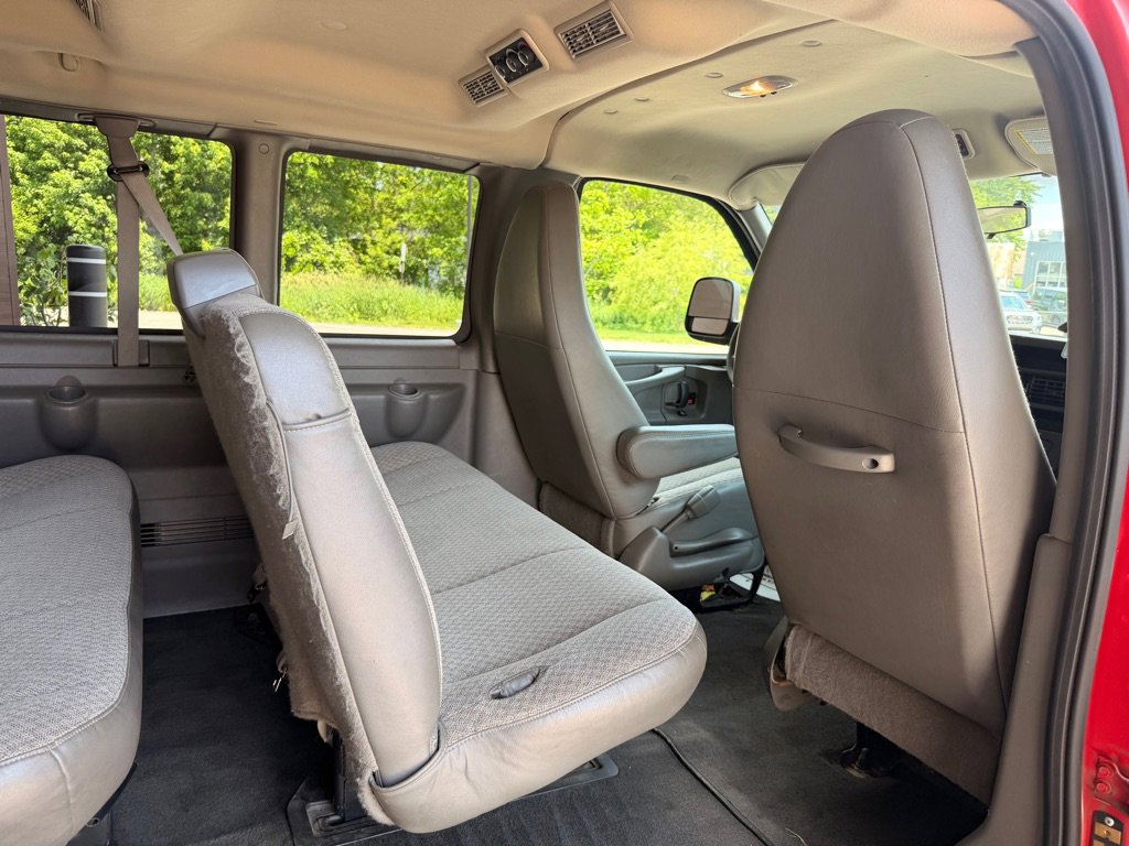 Used 2014 Chevrolet Express 1500 LS AWD/4WD image 12